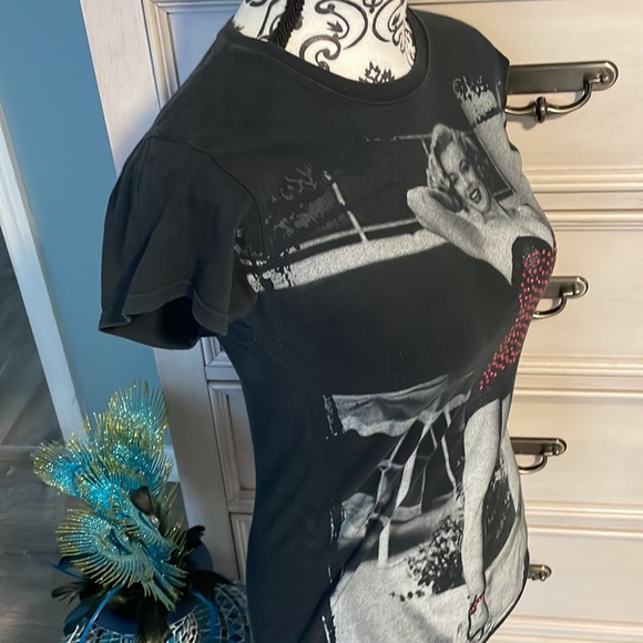 Women’s Marilyn Monroe, pick up red bling embellished, canvas, T-shirt, medium - Picture 7 of 8